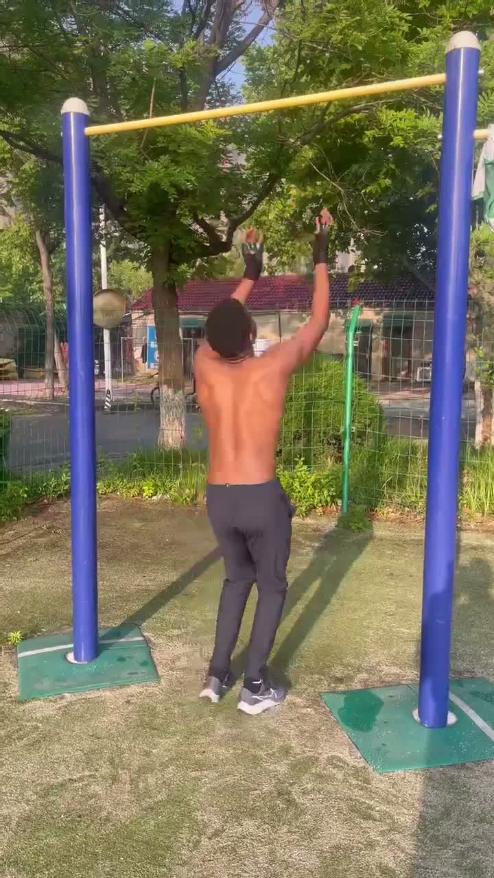 Client M., Chin-up, after